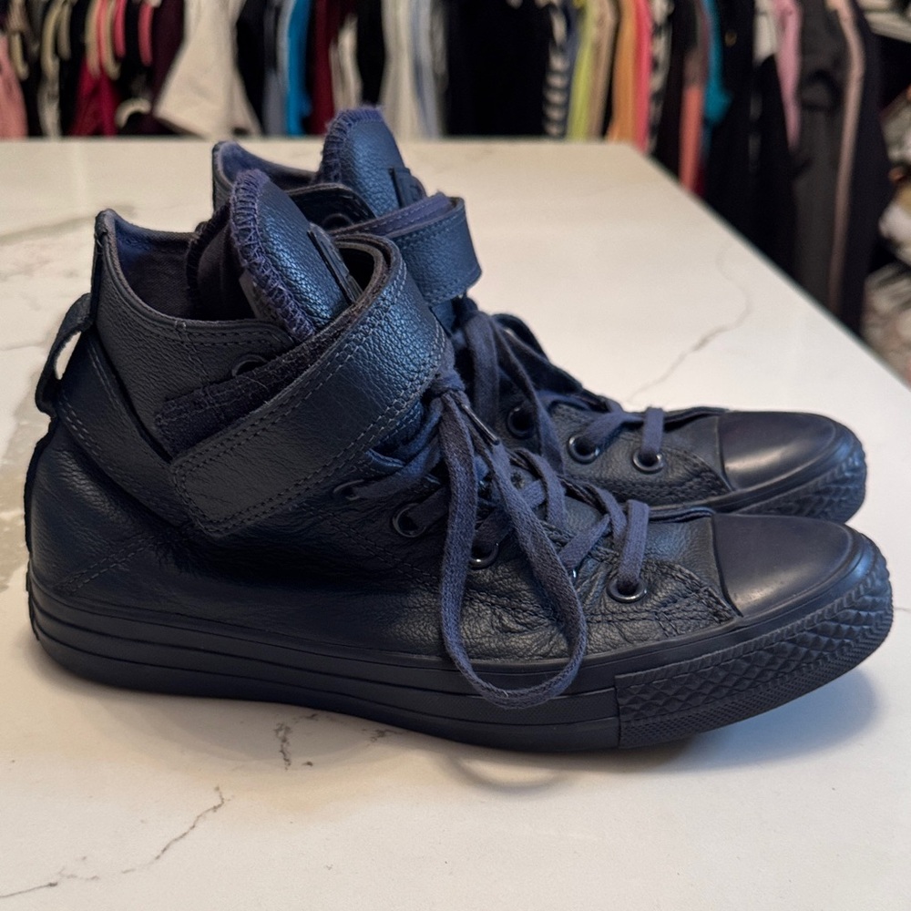 Converse women’s High-Top Sneakers - Navy Blue - Picture 2 of 6